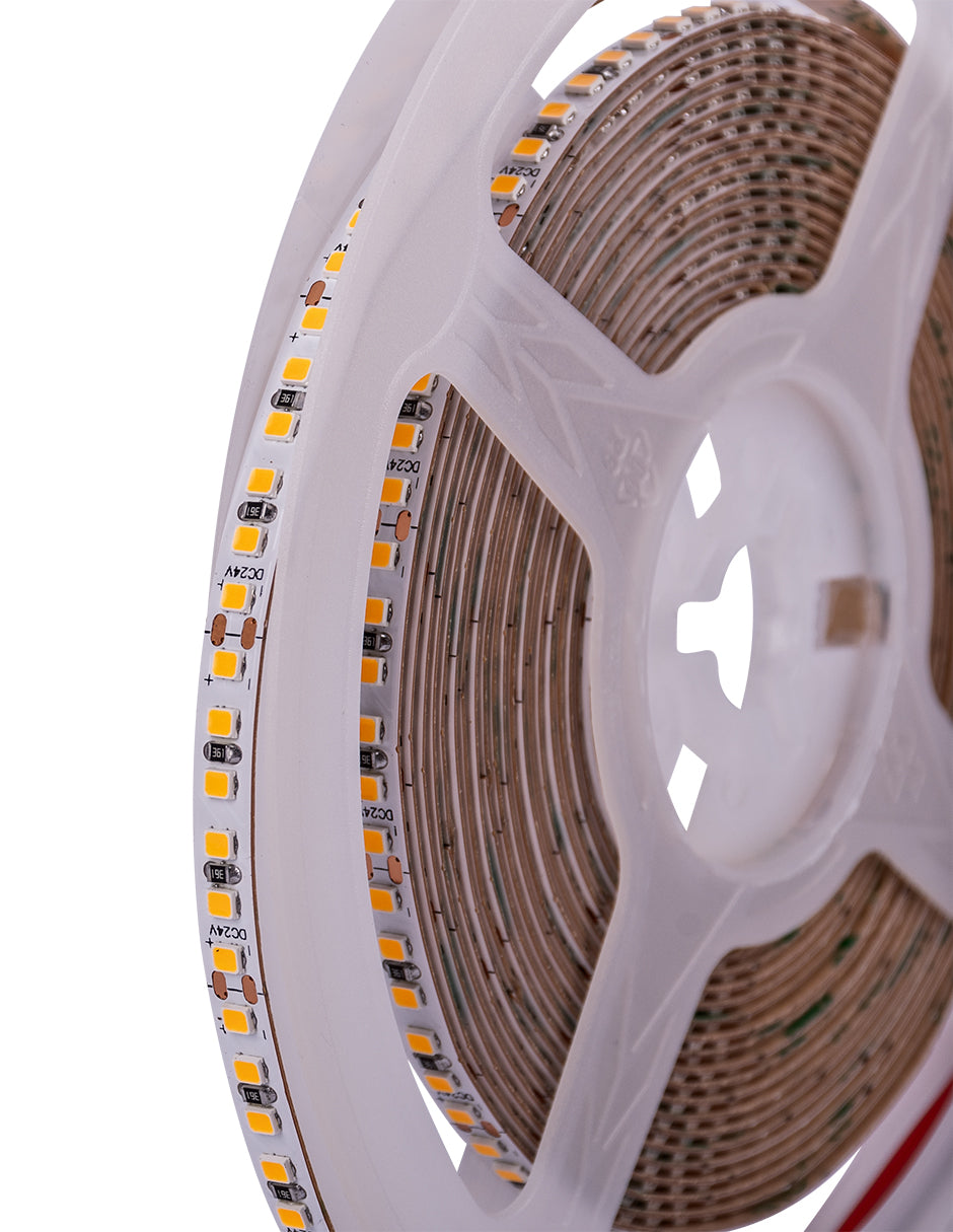 Tira 240 LEDS INTERIORES 10W/M 3000K IP20