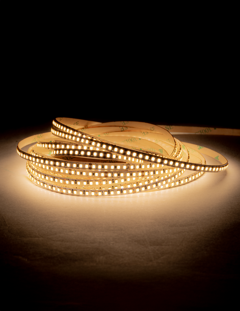 Tira 240 LEDS INTERIORES 10W/M 3000K IP20