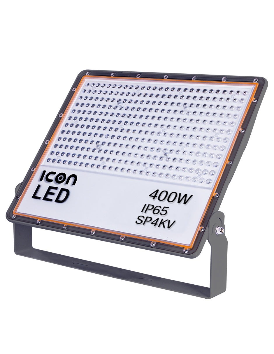 LUMINARIO LED REFLECTOR 400W 5000K 100-277V IP65 NEGRO