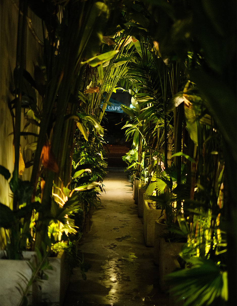 LUMINARIO LED ESTACA JARDIN 5W 3000K 120-277V IP65